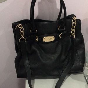 Large Michael Kors bag with strap👜